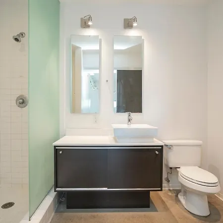 Unfurnished Amazing Layout W Balcony & Storage 30 Day Minimum *