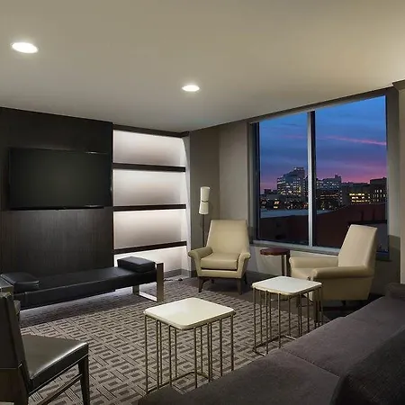 Hotel Marriott At Vanderbilt 4*