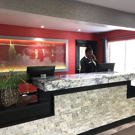 Luxe Hotel