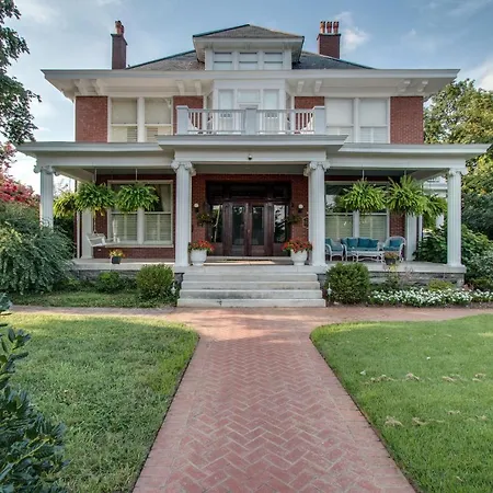 Bed & Breakfast The Timothy Demonbreun House *