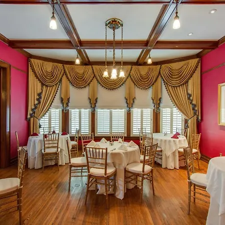The Timothy Demonbreun House Bed & Breakfast Nashville