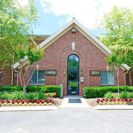 Hotel Homestay Suites