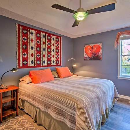 Lively East Pad: Walk To Bars & Eateries Holiday home Nashville