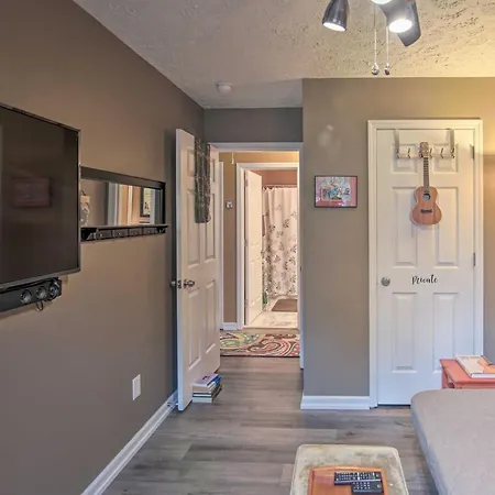 Lively East Pad: Walk To Bars & Eateries * Nashville