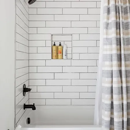 Brand New Luxury Near Downtown * Nashville