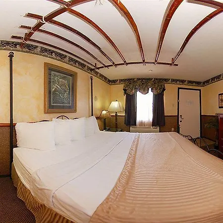 Rodeway & 3*