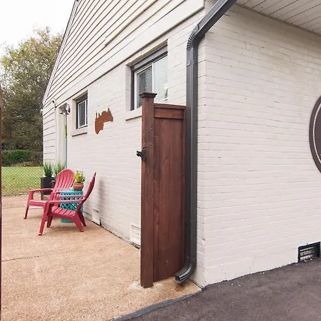 Guest house The Music City *