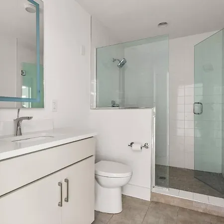 Holiday home Endeavor 301