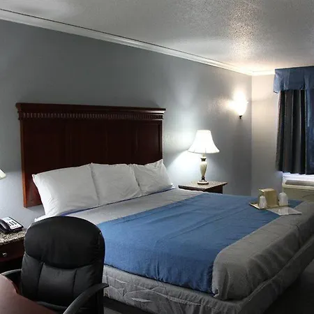 Quarters & Hotel