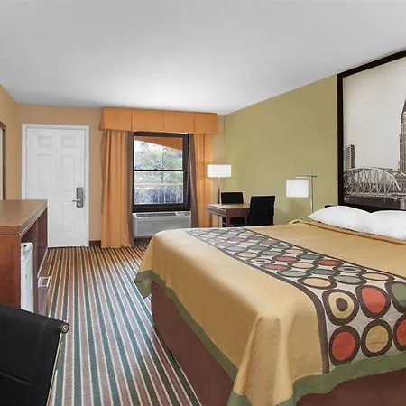 Hotel Super 8 By Wyndham West 2*
