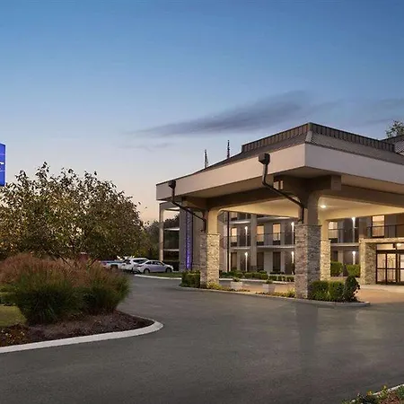 Hotel Baymont By Wyndham Airport