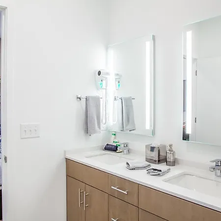 Aparthotel Urban Lux Modern 2 Bdr/2 Ba Condo Nashville