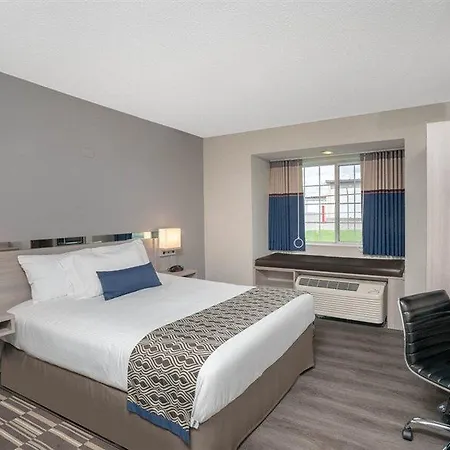 Microtel & By Wyndham 2*