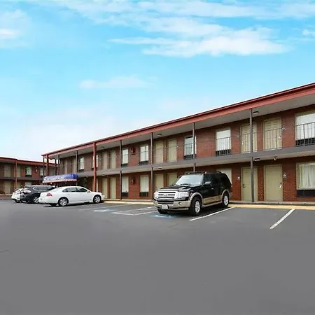 Americas Value Near Downtown 2*