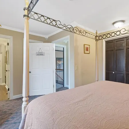 Brenda Lee History 4br Retreat Pool Hot Tub Nashville