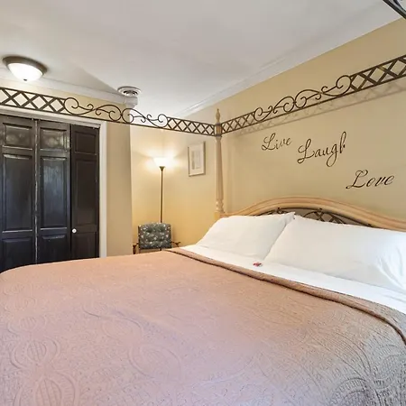 Brenda Lee History 2br Pool Hot Tub Apartment