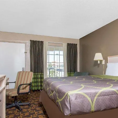 Super 8 By Wyndham Antioch/nashville South East 2*