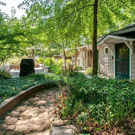 Little House - Nashville