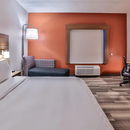 Hotel Express & - Metrocenter Downtown By Ihg Nashville