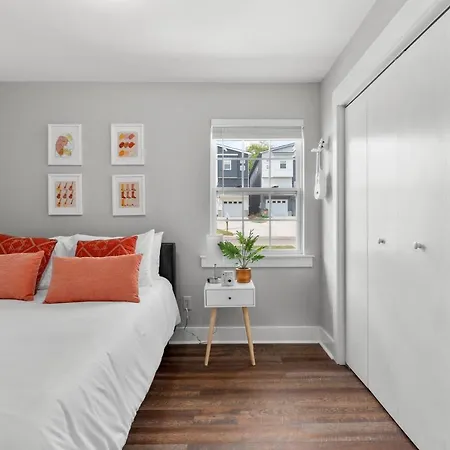 Holiday home Charming Modern 3-bedroom In East Nashville! *