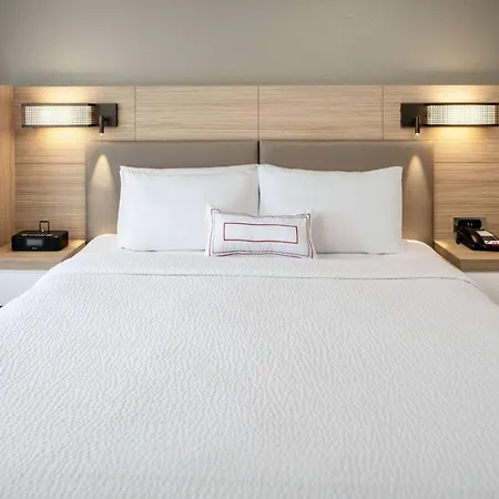 Sonesta Select Airport 3* Nashville