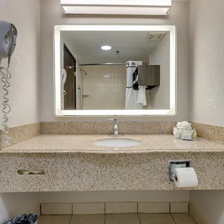 Hotel Alexis And 3*