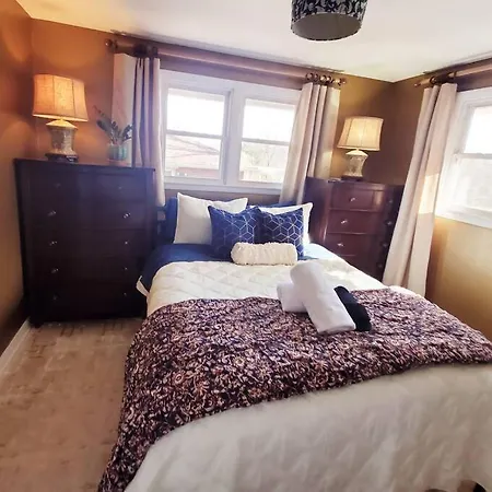 Hip Donelson Gem Guest house *