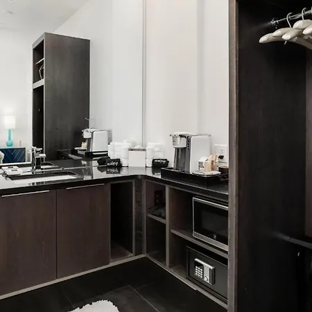 Hotel 121 4*