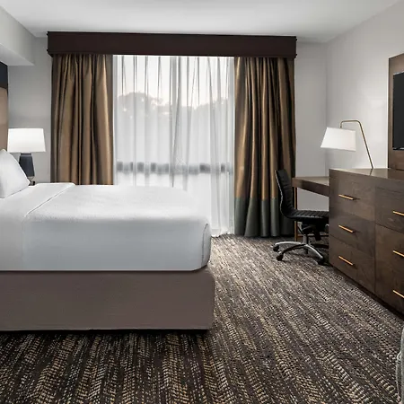 Embassy By Hilton Airport Nashville