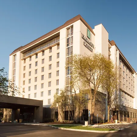 Hotel Embassy By Hilton Airport 4*