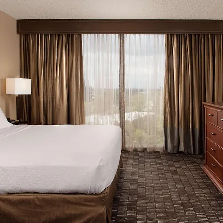 Embassy By Hilton Airport Hotel