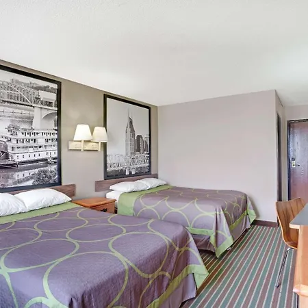 Super 8 By Wyndham Nashville/ Dntn/ Opryland Area 2*