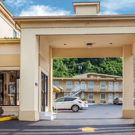 Rodeway Airport Hotel