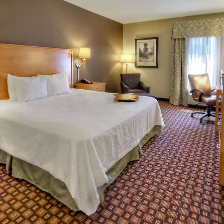 Hotel Hampton & Nashville-vanderbilt-elliston Place