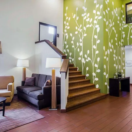 Sleep North - Downtown Area 4* Nashville