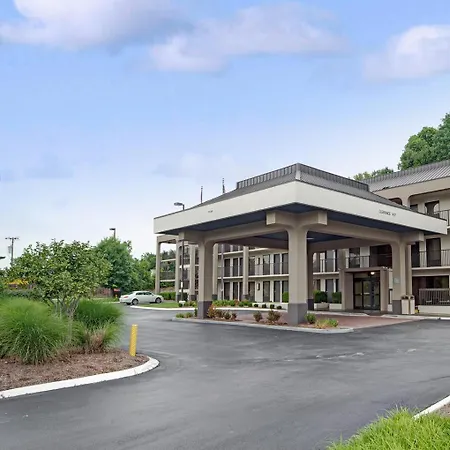 Baymont By Wyndham Airport Nashville