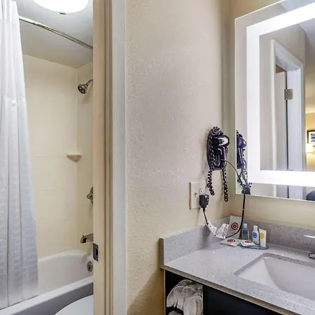 Comfort - Opryland Area Inn Nashville