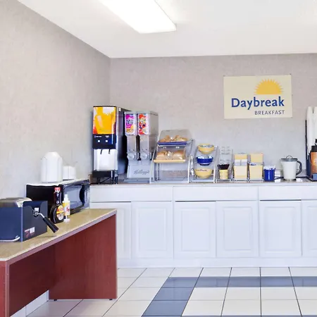 Days By Wyndham Downtown-nashville West Trinity Lane Hotel Nashville