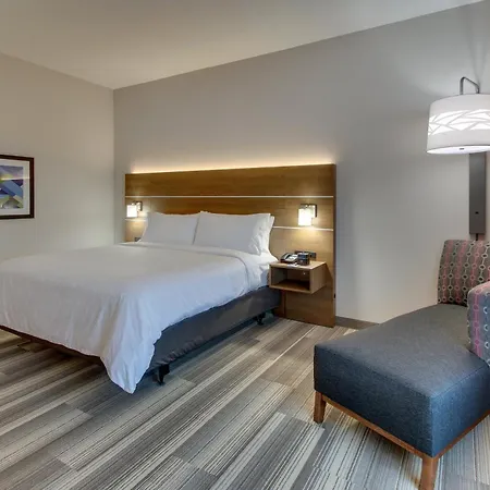 Express & - Metrocenter Downtown By Ihg Hotel