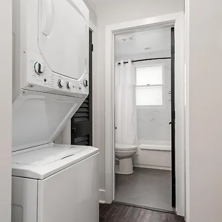 Apartment Abode - Germantown