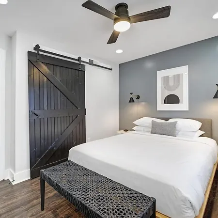 Apartment Abode - Germantown