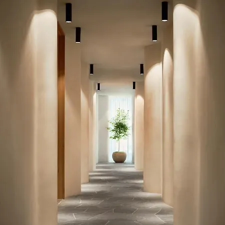 Hotel 1