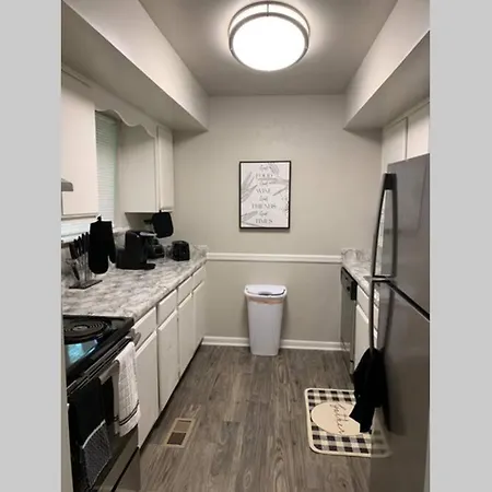 Luxury Townhome 20 Min To Music City, *