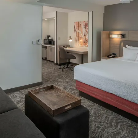 Sonesta Select Airport Hotel Nashville