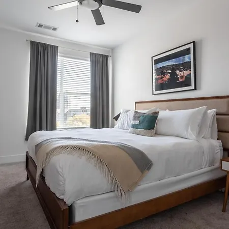 Mint House - Music Row Apartment