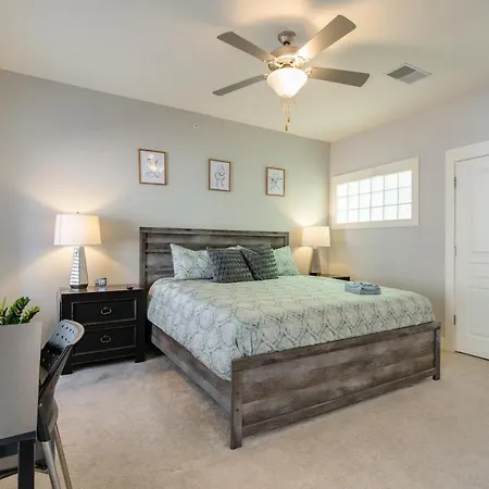 West End Townhome With 2 En-suites And Free Private Parking Holiday home Nashville
