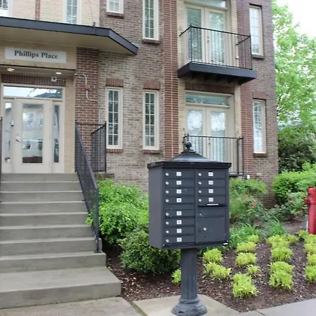 West End Townhome With 2 En-suites And Free Private Parking Holiday home