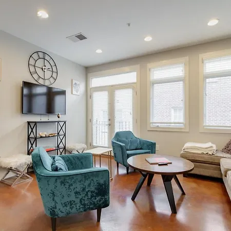 West End Townhome With 2 En-suites And Free Private Parking * Nashville
