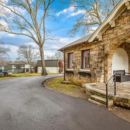 The Howe House Holiday home Nashville