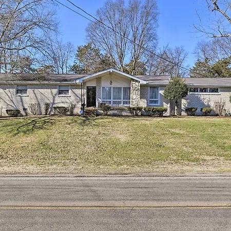 Holiday home Roomy Getaway On Percy Priest Lake! Nashville